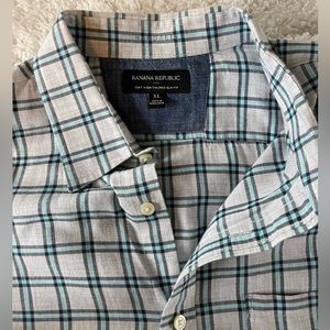 Banana Republic Mens Soft Wash Tailored Slim Fit Shirt